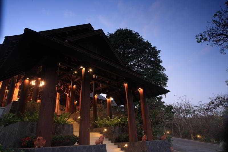 Suanthip Vana Resort Chiang Rai Bagian luar foto